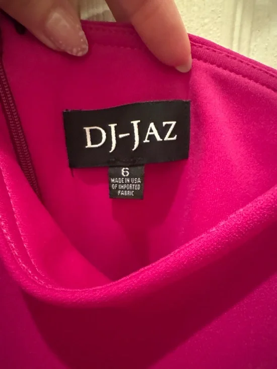 One-Shoulder Ruffle Midi Dress in Fuchsia - Picture 4 of 7